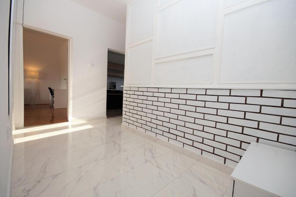 Apartment Deni Пула Екстериор снимка