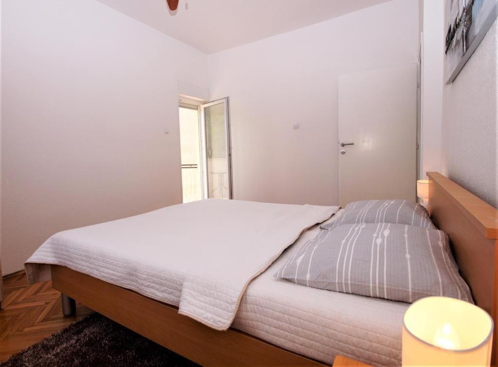 Apartment Deni Пула Екстериор снимка