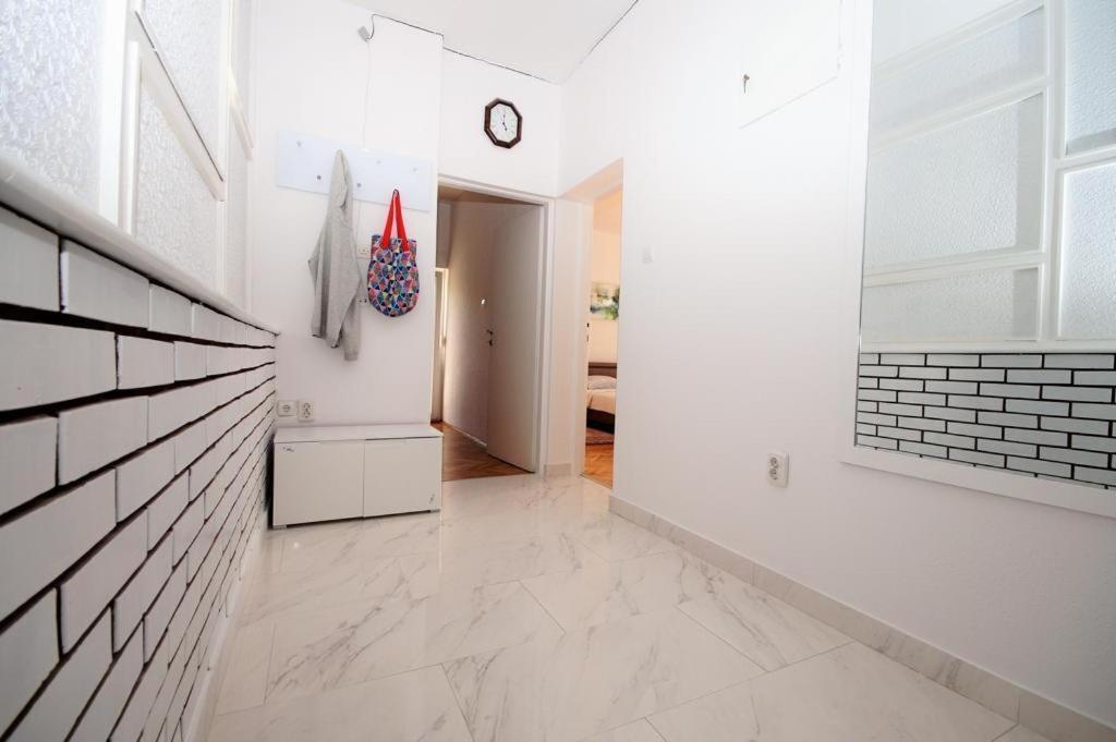 Apartment Deni Пула Екстериор снимка
