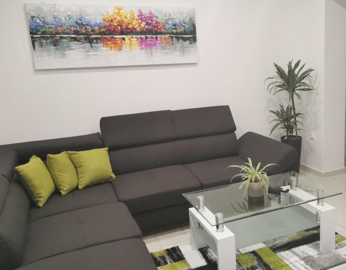 Apartment Deni Пула Екстериор снимка