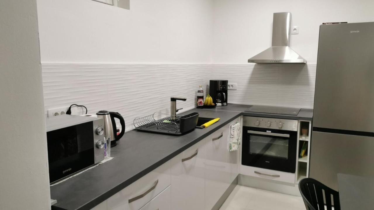 Apartment Deni Пула Екстериор снимка