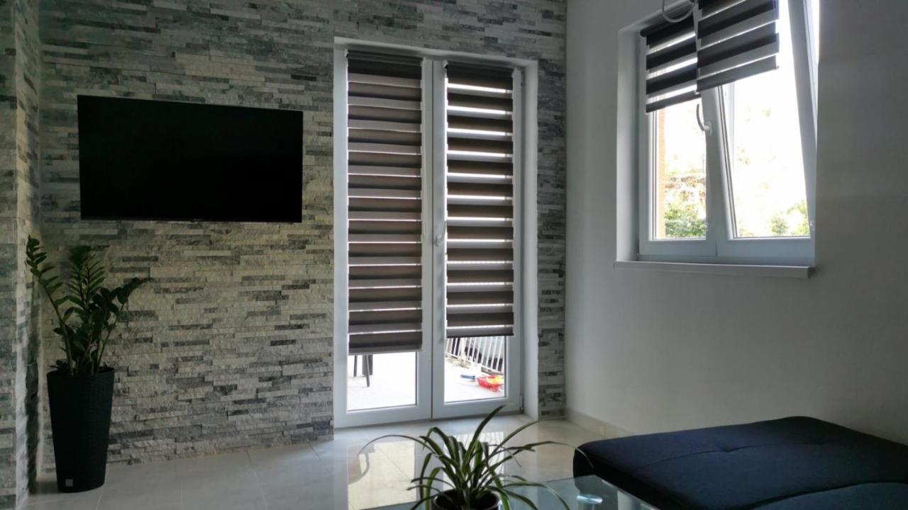 Apartment Deni Пула Екстериор снимка