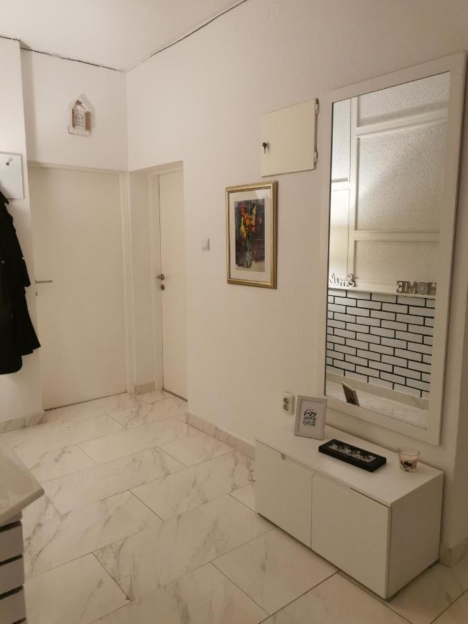 Apartment Deni Пула Екстериор снимка