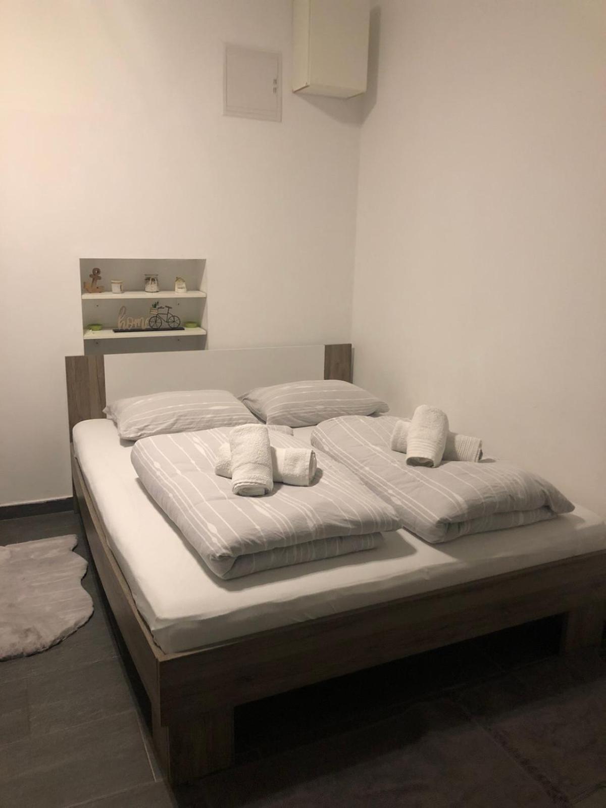 Apartment Deni Пула Стая снимка